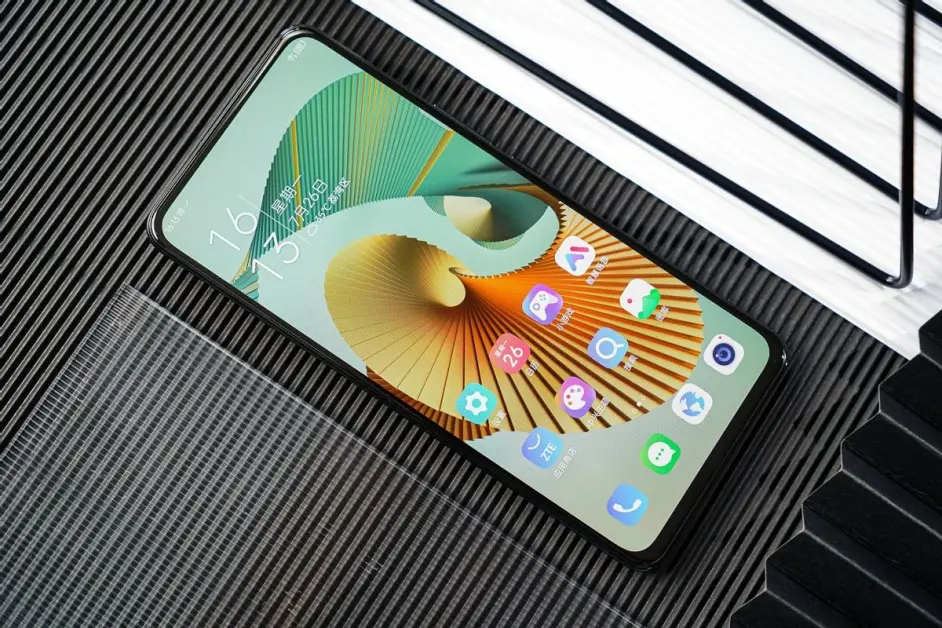 领先苹果三星,中兴axon 30 5g带来100%满屏体验 - 哔哩哔哩