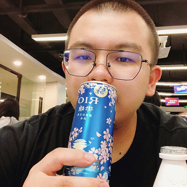 尼克圆圆卤蛋头圆寸小壮熊