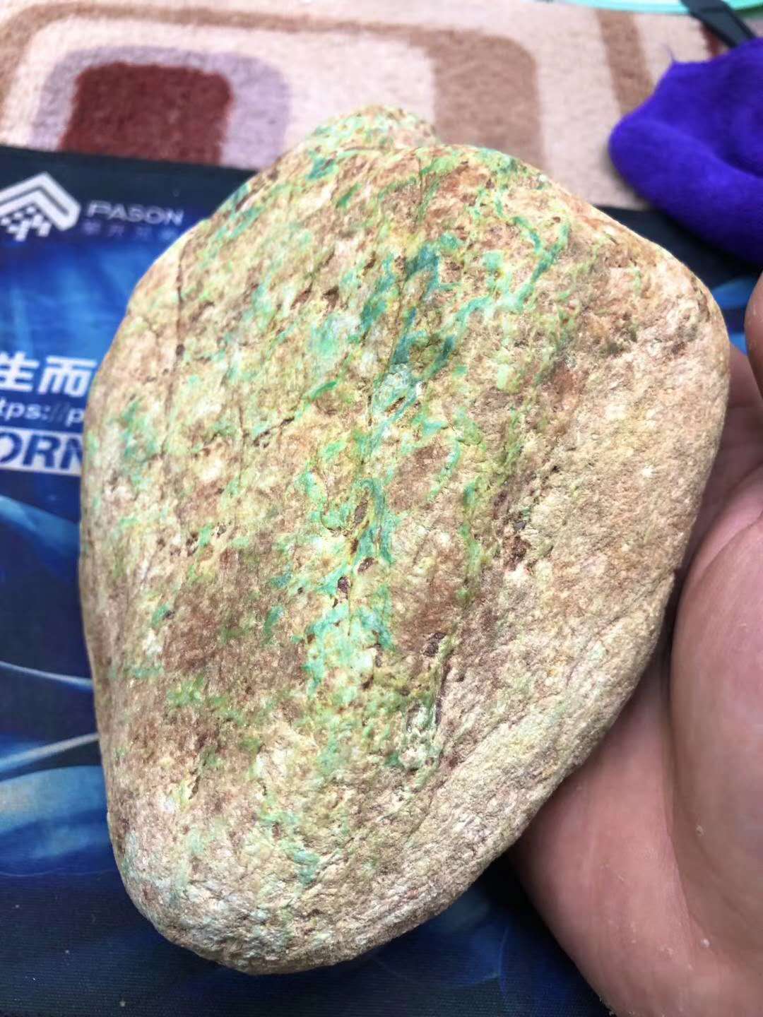 木那杨梅皮手镯色料 种老肉细 皮壳紧致老辣色蟒带绕全身 压灯化色冰