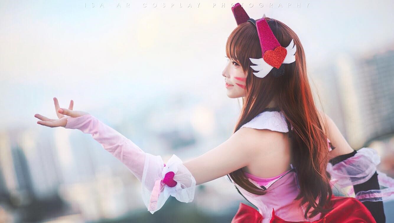 糟了是心动的感觉 越南萌妹cos《守望先锋》d.va