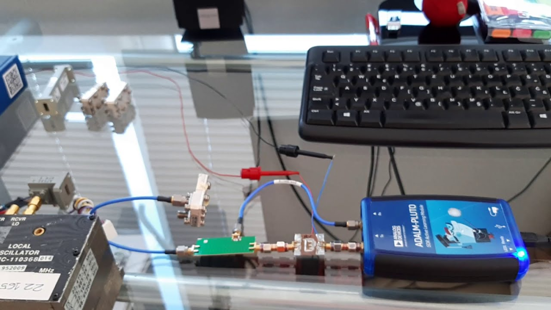 来玩ADALMPLUTO SDR——DigiKey Funpack一起玩第五期来了 哔哩哔哩