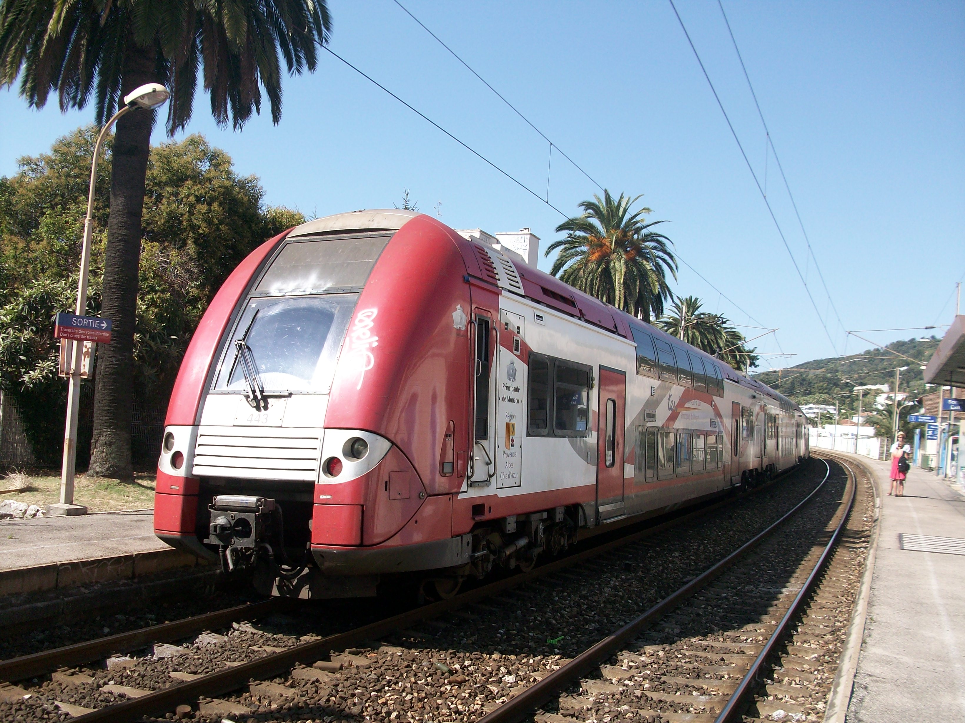 双层列车的进一步升级——z 24500/26500型电力动车组(ter 2n ng)