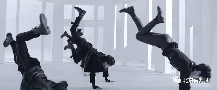 以202班底的新团,ab6ix强势出道,《Hollywood》