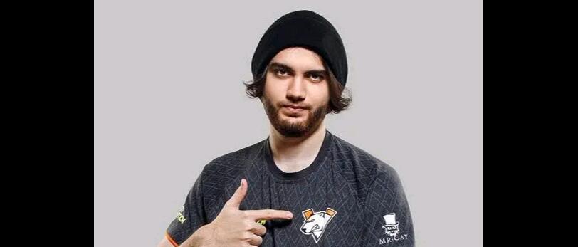 【CSGO】gla1ve鼓励队友Farlig自信点，ESL将在明年推翻积分机制！ - 哔哩哔哩
