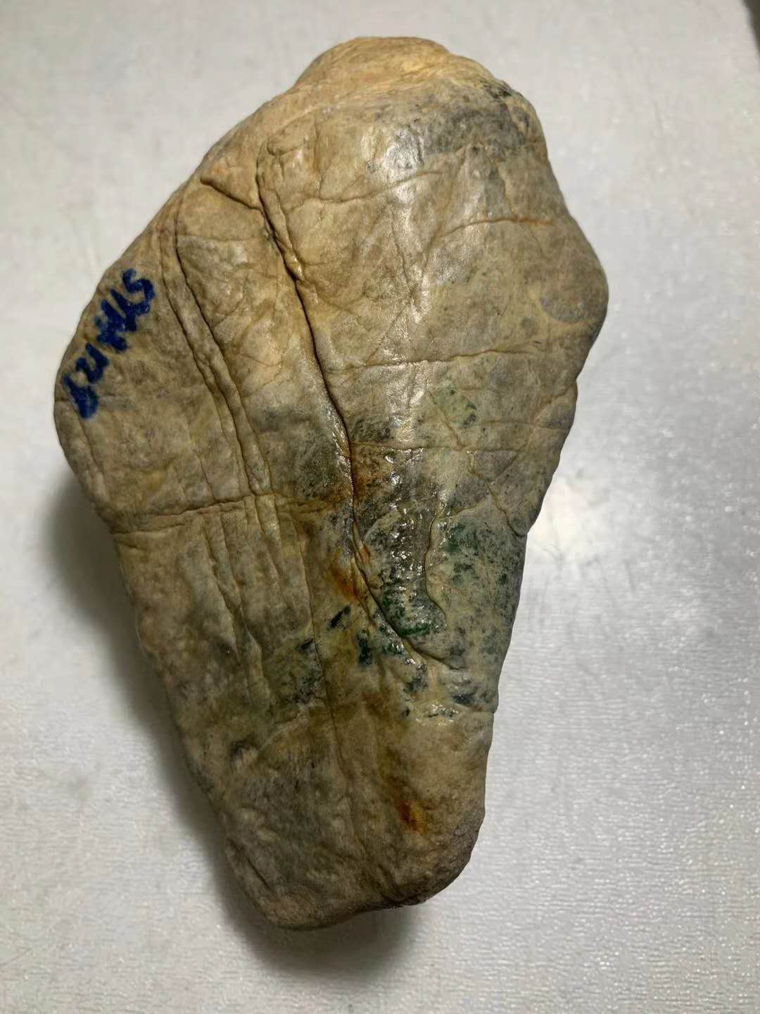 莫西沙大象皮 脱沙高冰底 一条色带绕一圈 多处脱沙发黑 即使皮壳有