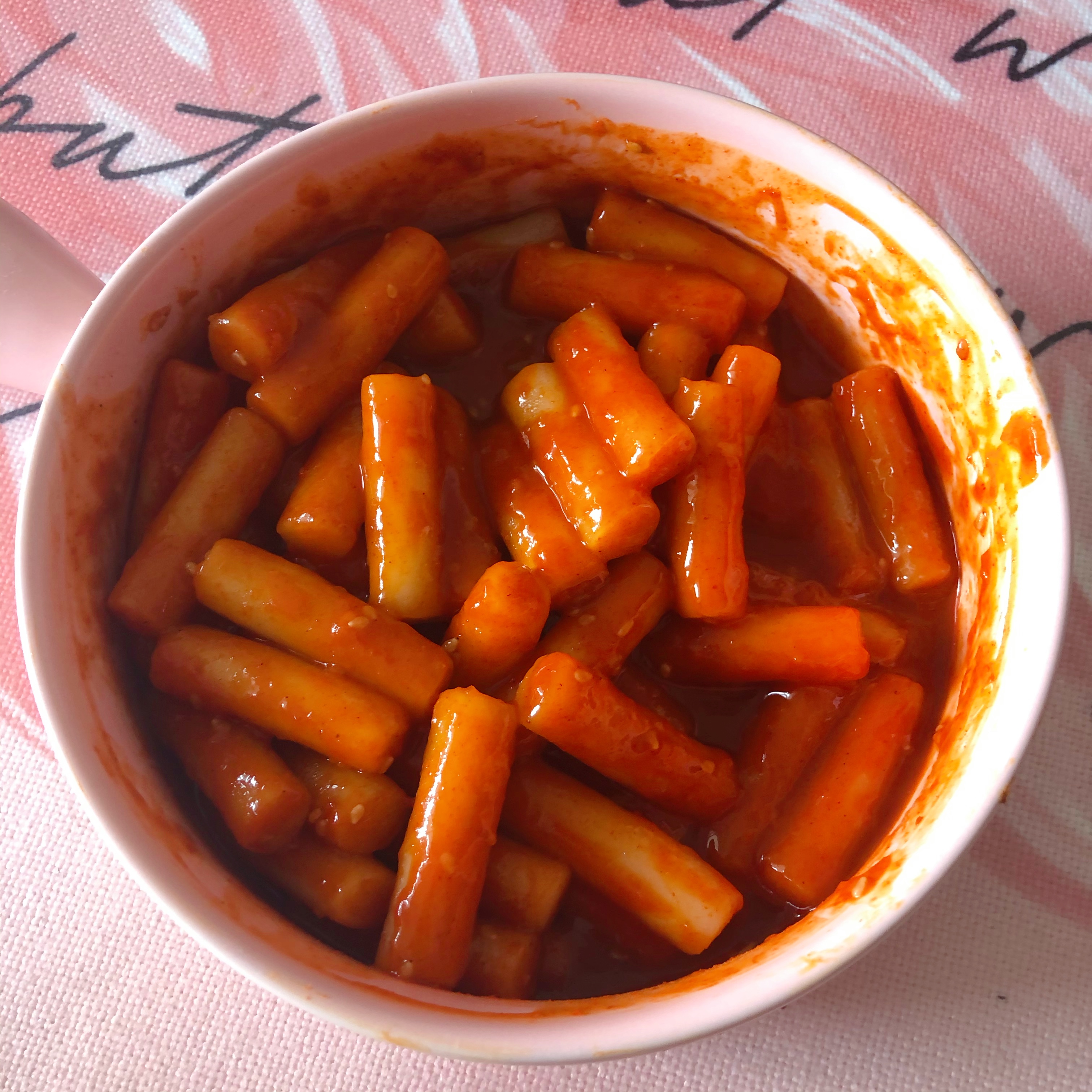 又辣又香 包装也很perfect 吃完真的超有感觉 煮完的炒年糕,更加