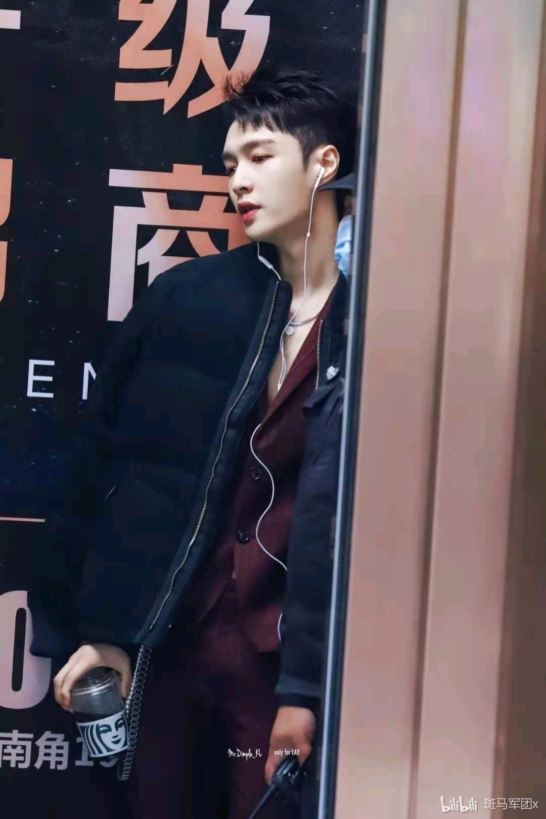 【张艺兴×你】当你喝醉后对他犯花痴.甜.圣诞福利