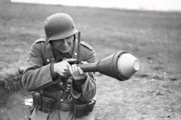 德国二战反坦克武器 铁拳panzerfaust