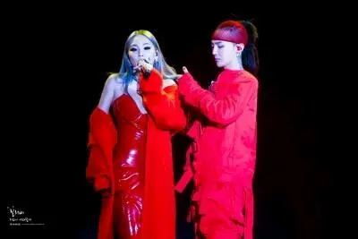 她曾是yg最火女歌手 曾与gd组过最强cp 如今晒出旧照令网友落泪 哔哩哔哩 她曾是yg最火女歌手 曾与gd组过最强cp 如今晒出旧照令网友落泪 哔哩哔哩