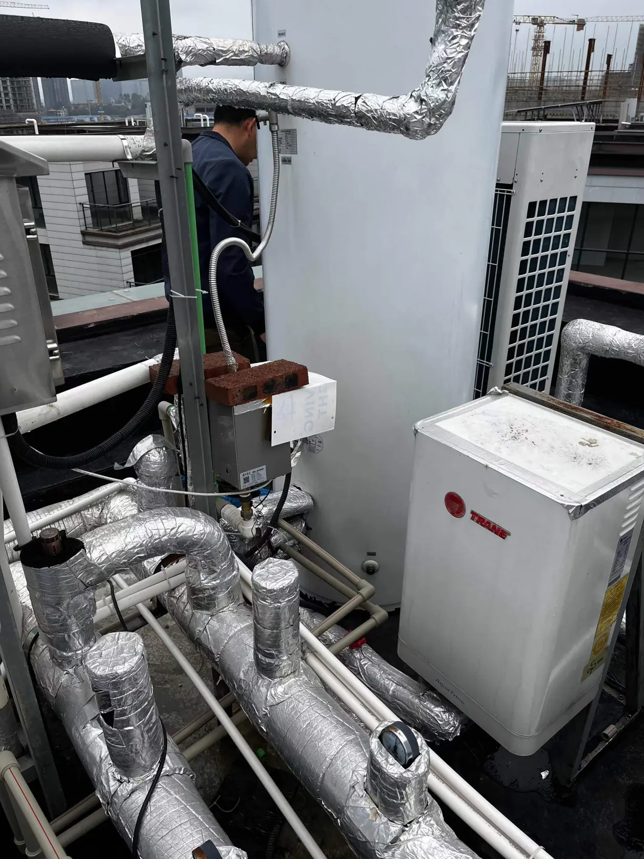 特灵中央空调维修保养