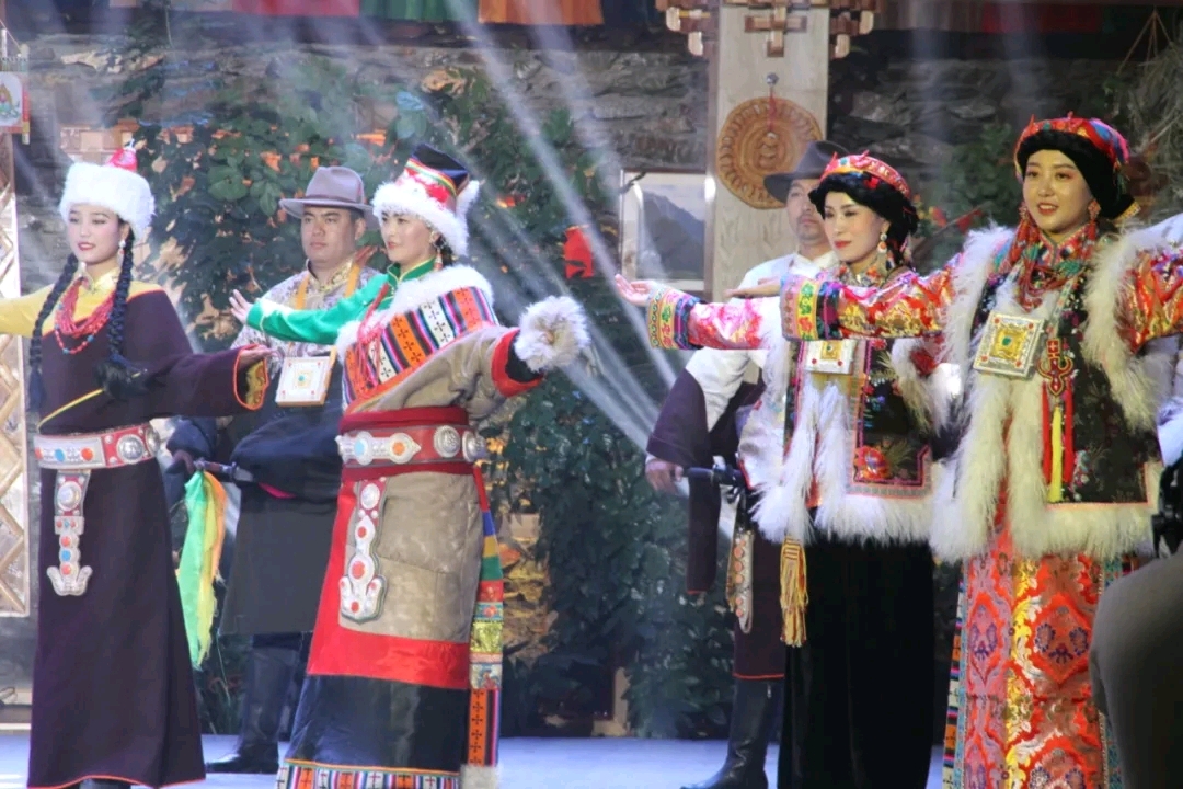 安多卫视2021藏历新年文艺晚会甘肃迭部分会场《吉祥迭山春潮涌》录制