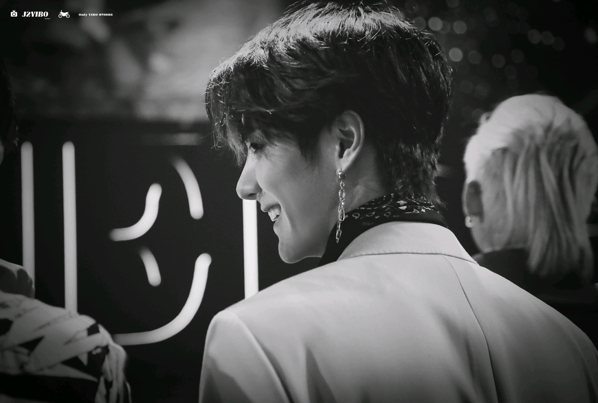 【王一博小甜文】混穿王一博chapter27(被锁的27章)