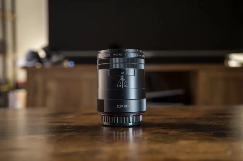 宾得 100mm f/2.8 Macro 评测:过时包装中的卓越品质 - 哔哩哔哩