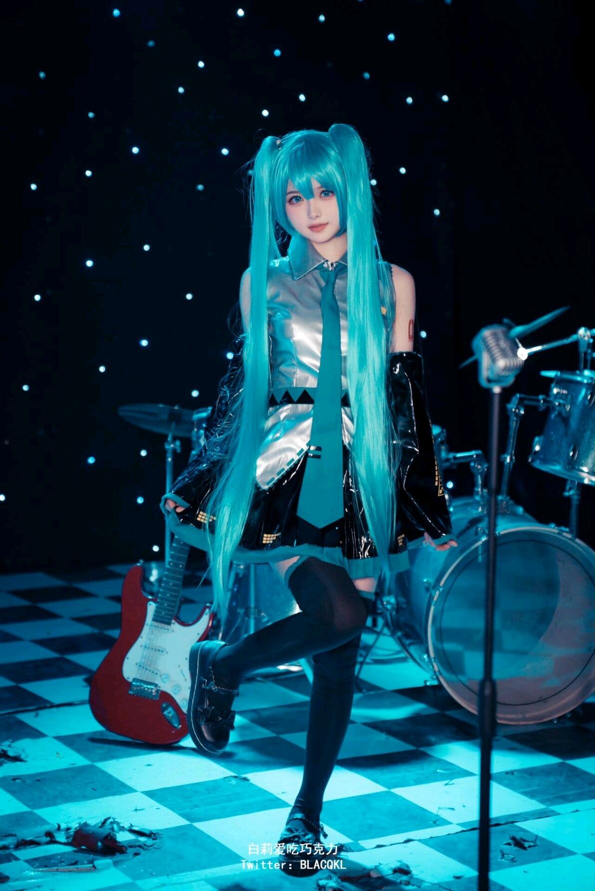 初音未来miku–––白莉爱吃巧克力 - 哔哩哔哩