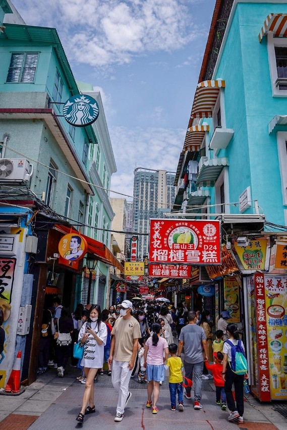 假期首日大陆过万游客入境澳门 澳门商家喜迎各地游客 哔哩哔哩专栏 假期首日大陆过万游客入境澳门 澳门商家喜迎各地游客 哔哩哔哩专栏