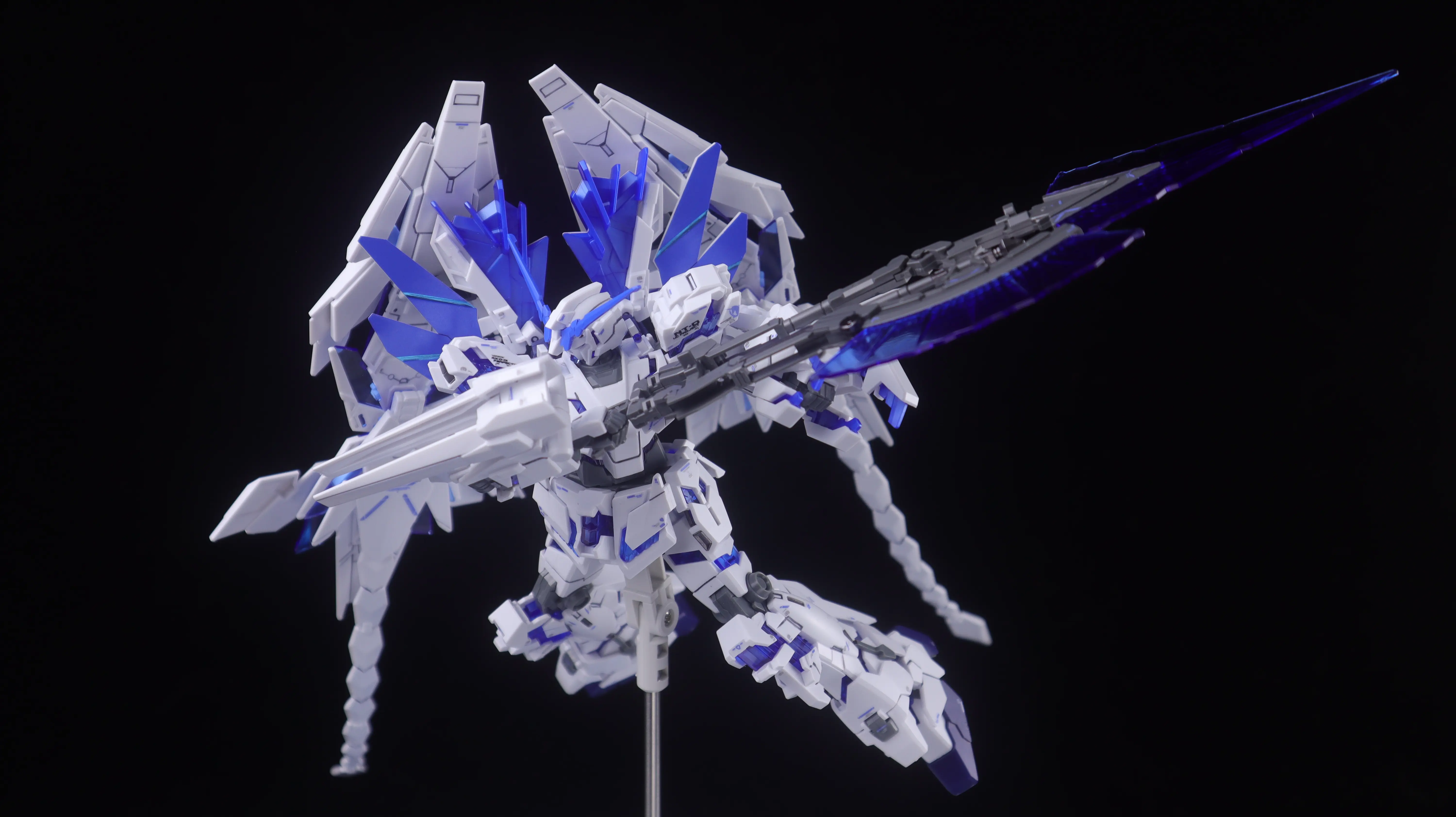 万代 基地限定 完美独角兽 【伦仔玩高达 】