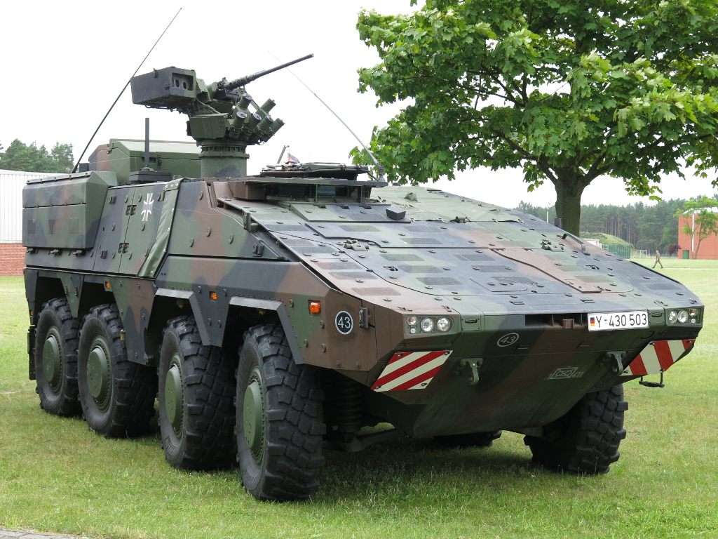 作为德国和荷兰联合开发的多用途装甲车, 拳狮犬代表了当今轮式步