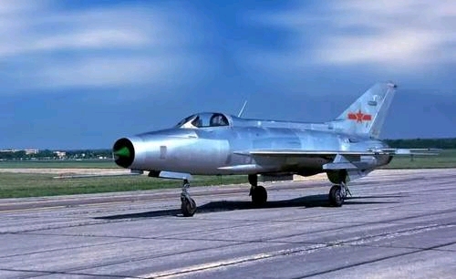 自用歼7诸型号一览及识别方法上