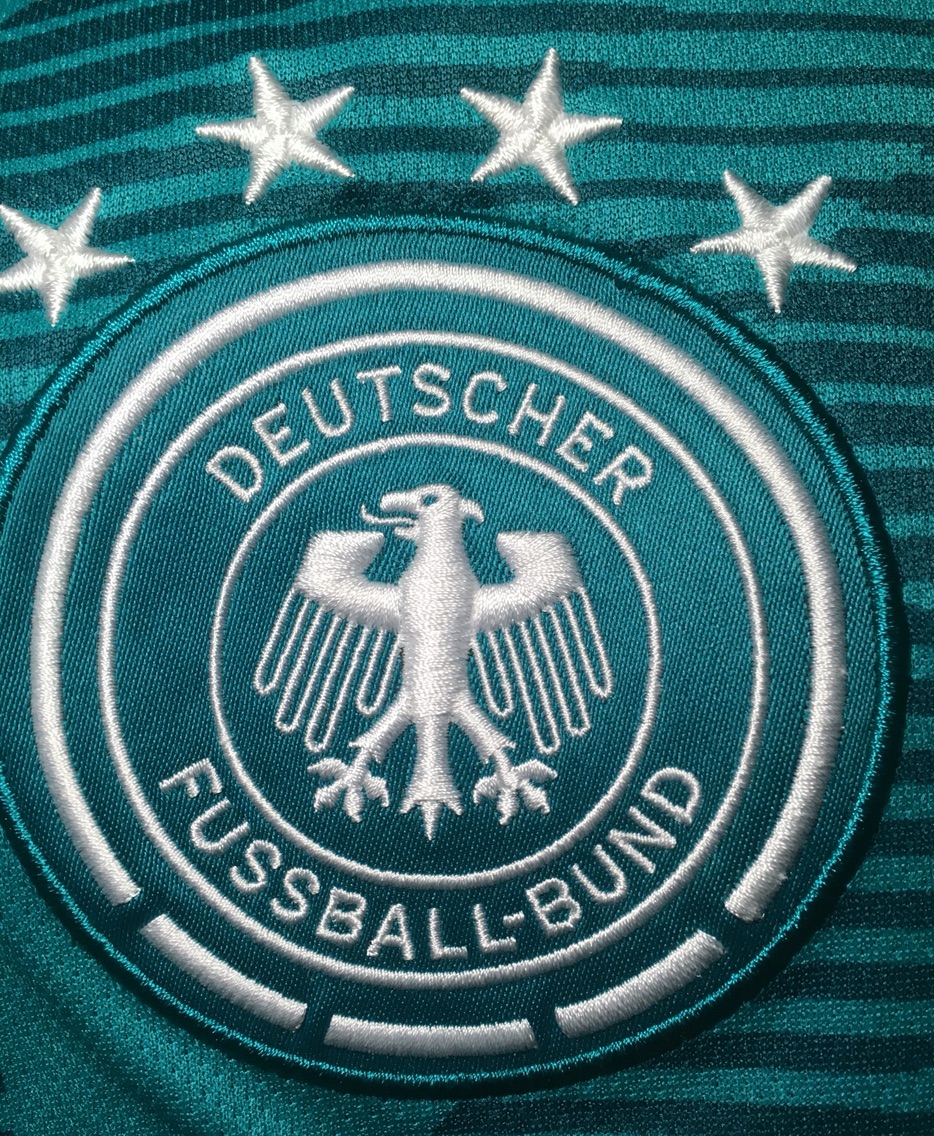 2018世界杯德国客场球衣鉴赏