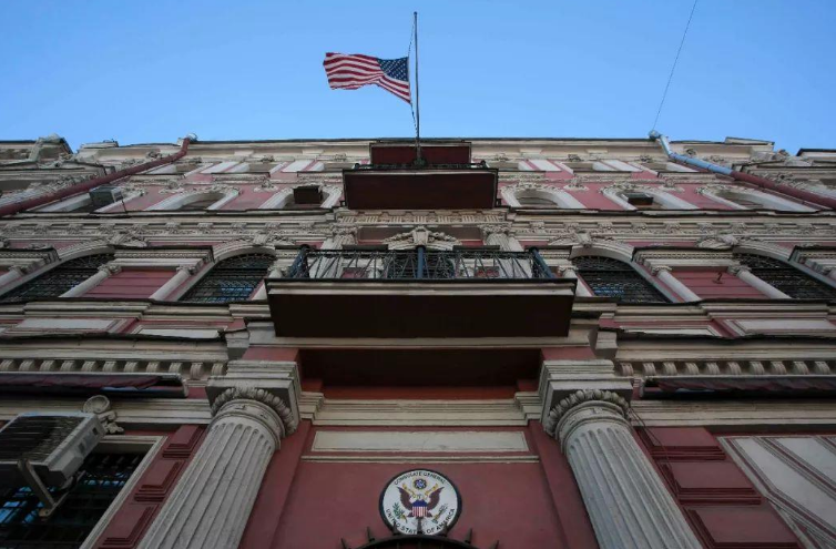 美国关停最后两座驻俄领事馆,是全面施压还是以退为进?