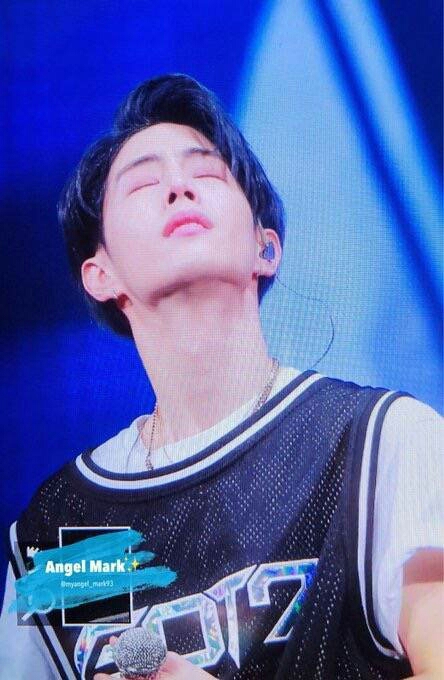 "嗯,练完了,bambam他们在休息,我先过来了. "哥,陈宜嘉有来过吗?