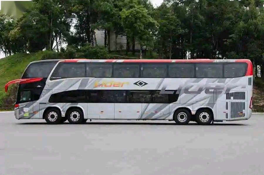 1米的公路客车霸王,也是目前唯一量产的4轴豪华大巴科普