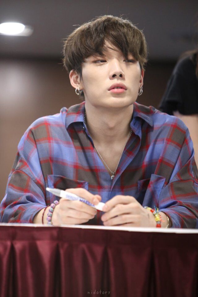 【iKON金韩彬金知元】【两首歌一个故事】对不起，虽然痛苦，但是请忘记我这个坏人吧