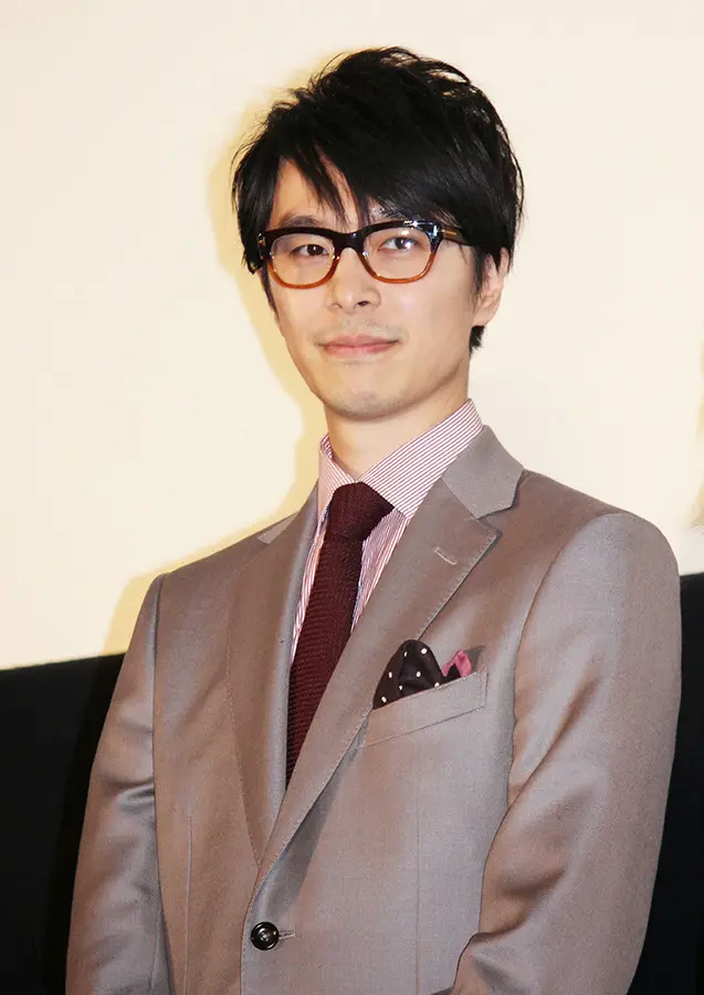 日本网友票选最帅40代男演员藤冈靛力压木村拓哉夺冠 哔哩哔哩