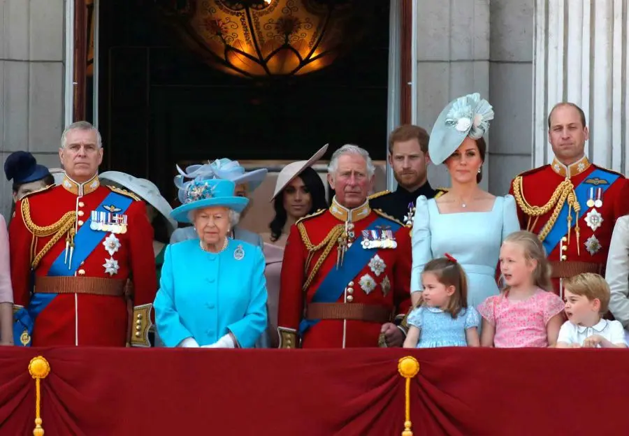 世界上最古老的皇室大比拼英国最强日本最差 哔哩哔哩