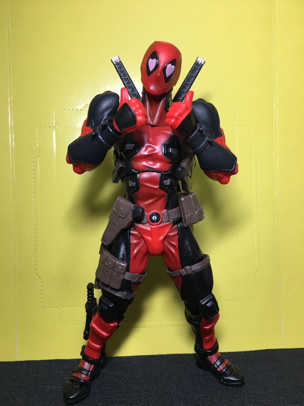 【破事水】莫叔叔的玩物祖国版海洋堂山口式死侍随拍国产漫威手办关节