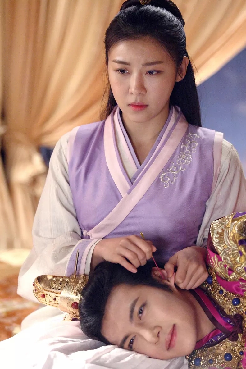 该剧将讲述高丽人奇子敖的女儿在家人被高丽王杀害后,以高丽贡女的