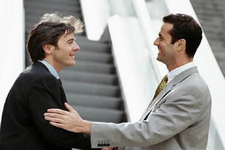 【牛弹琴(转载)】你说话的音量,暴露了你的修养