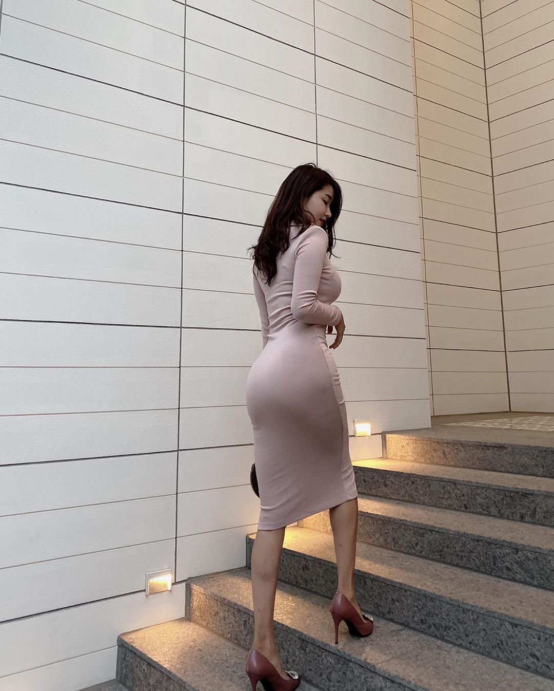 今日ins美女 | 宝妈依然很性感