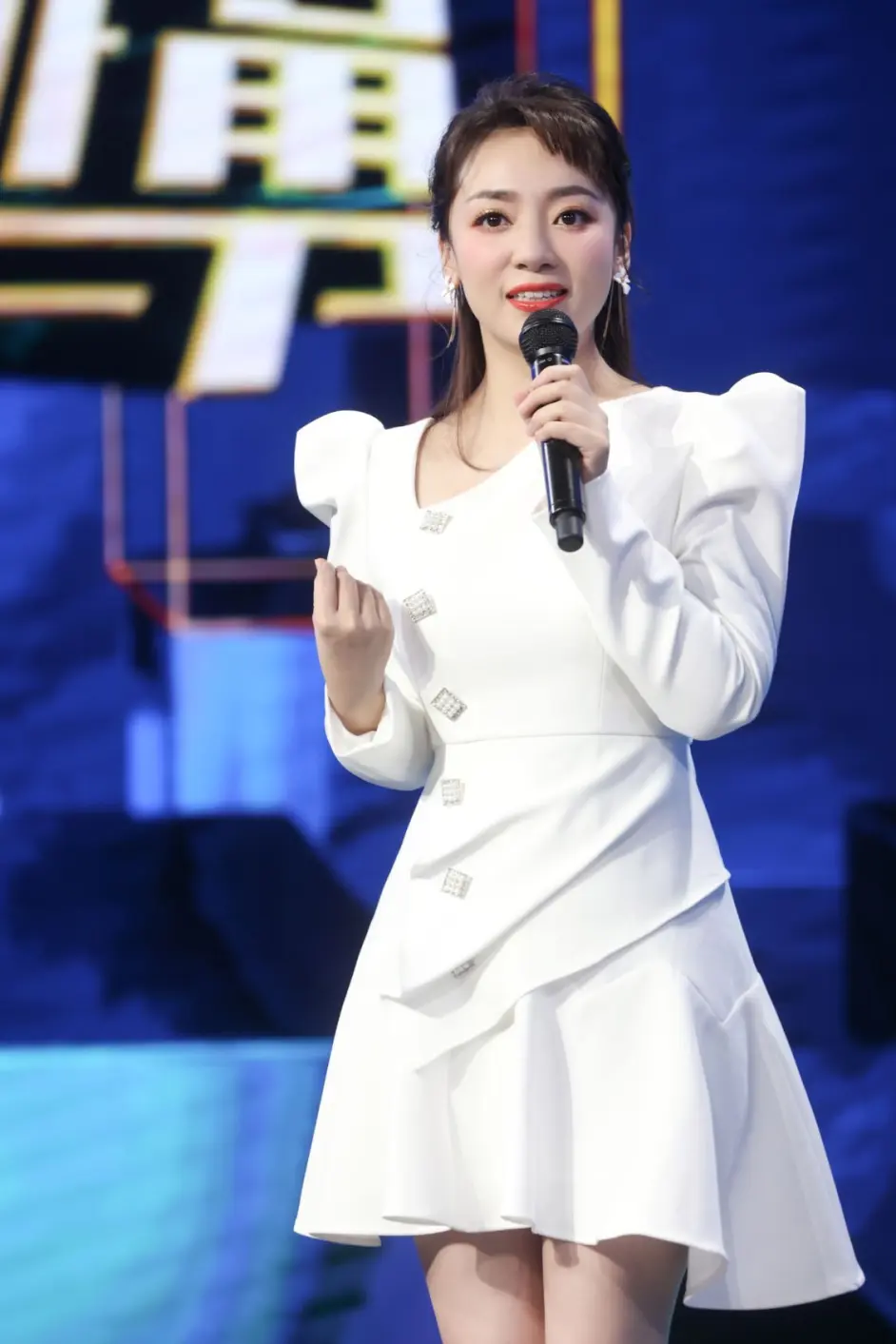 经典儿歌 种太阳 原唱寇丹在央视 越战越勇 承包你的童年记忆 哔哩哔哩 经典儿歌 种太阳 原唱寇丹在央视 越战越勇 承包你的童年记忆 哔哩哔哩