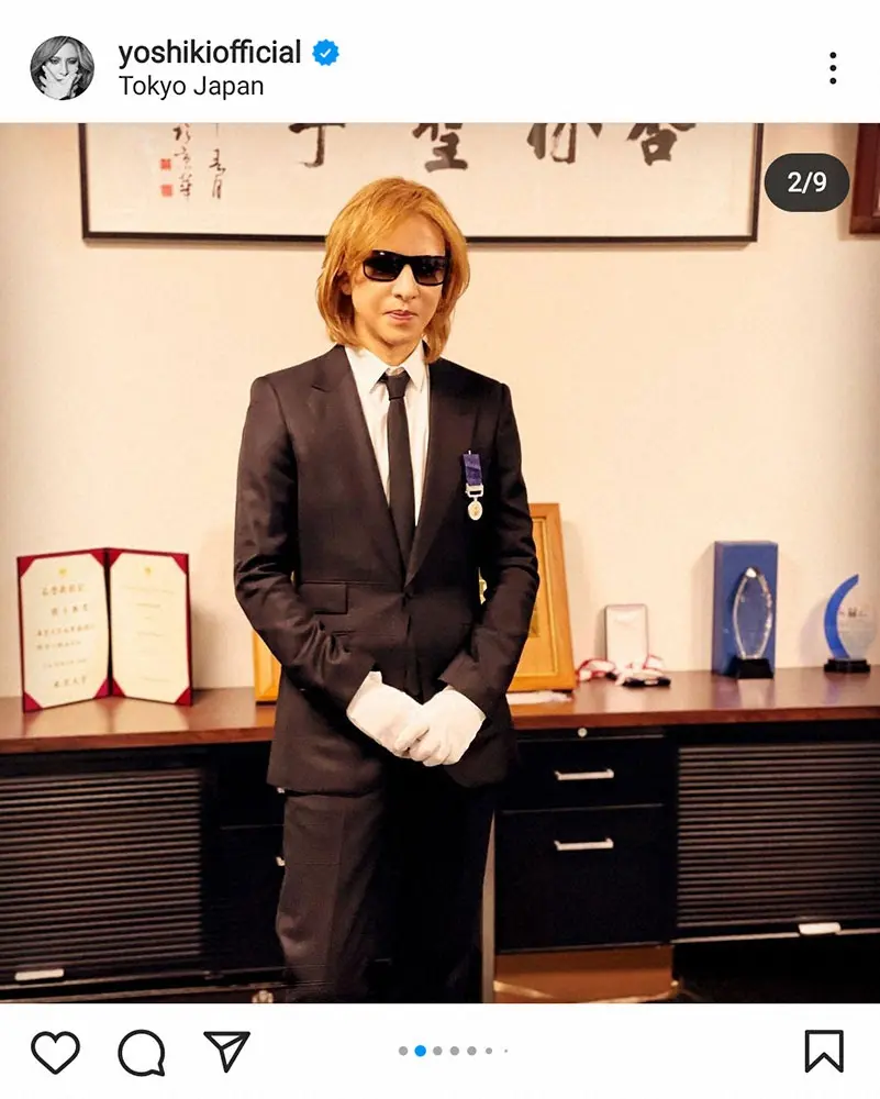 X Japan队长yoshiki报告获颁绀绶褒章称多亏了亲爱的粉丝们 哔哩哔哩