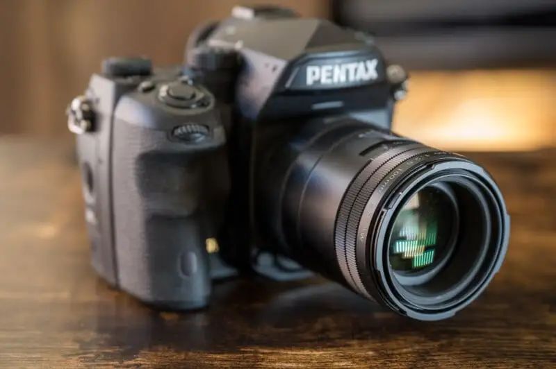 宾得 100mm f/2.8 Macro 评测:过时包装中的卓越品质 - 哔哩哔哩