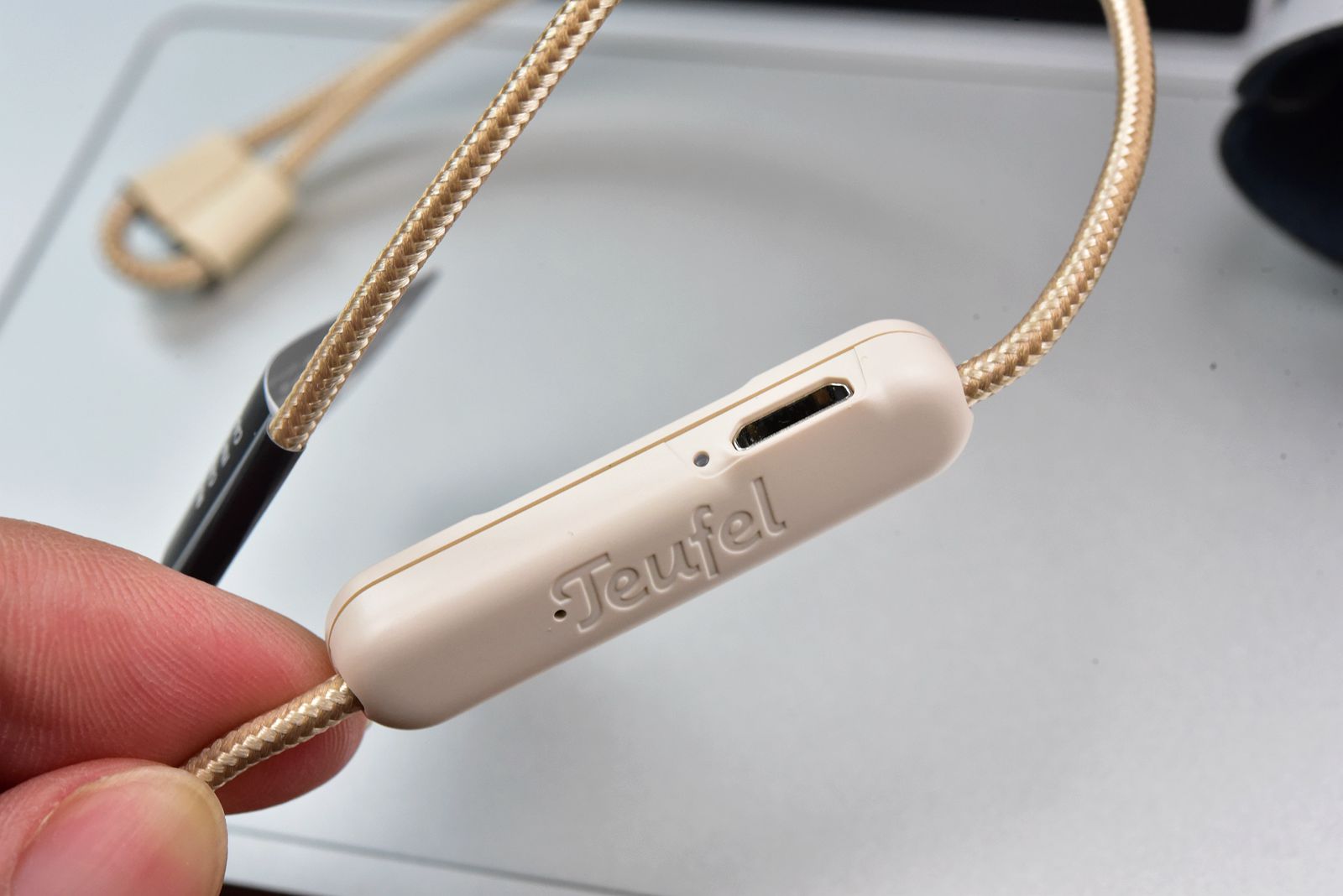 骑行者的专属耳机teufelsupremein运动蓝牙耳机评测