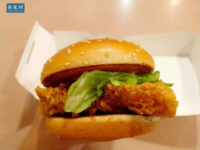 肯德基面包了不起升级并涨价的香辣鸡腿堡简评