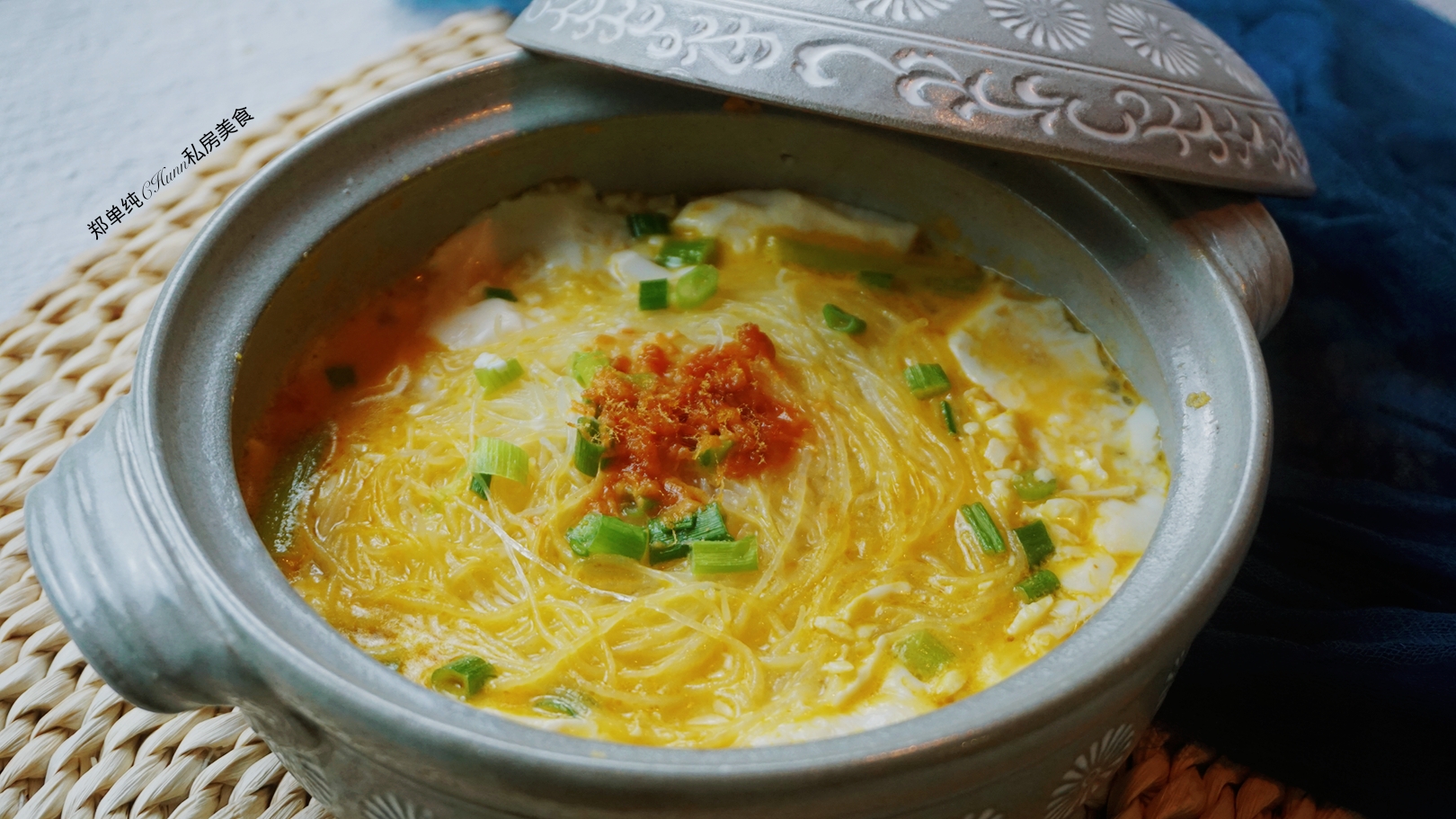 教你一样做诱人的蟹黄豆腐煲