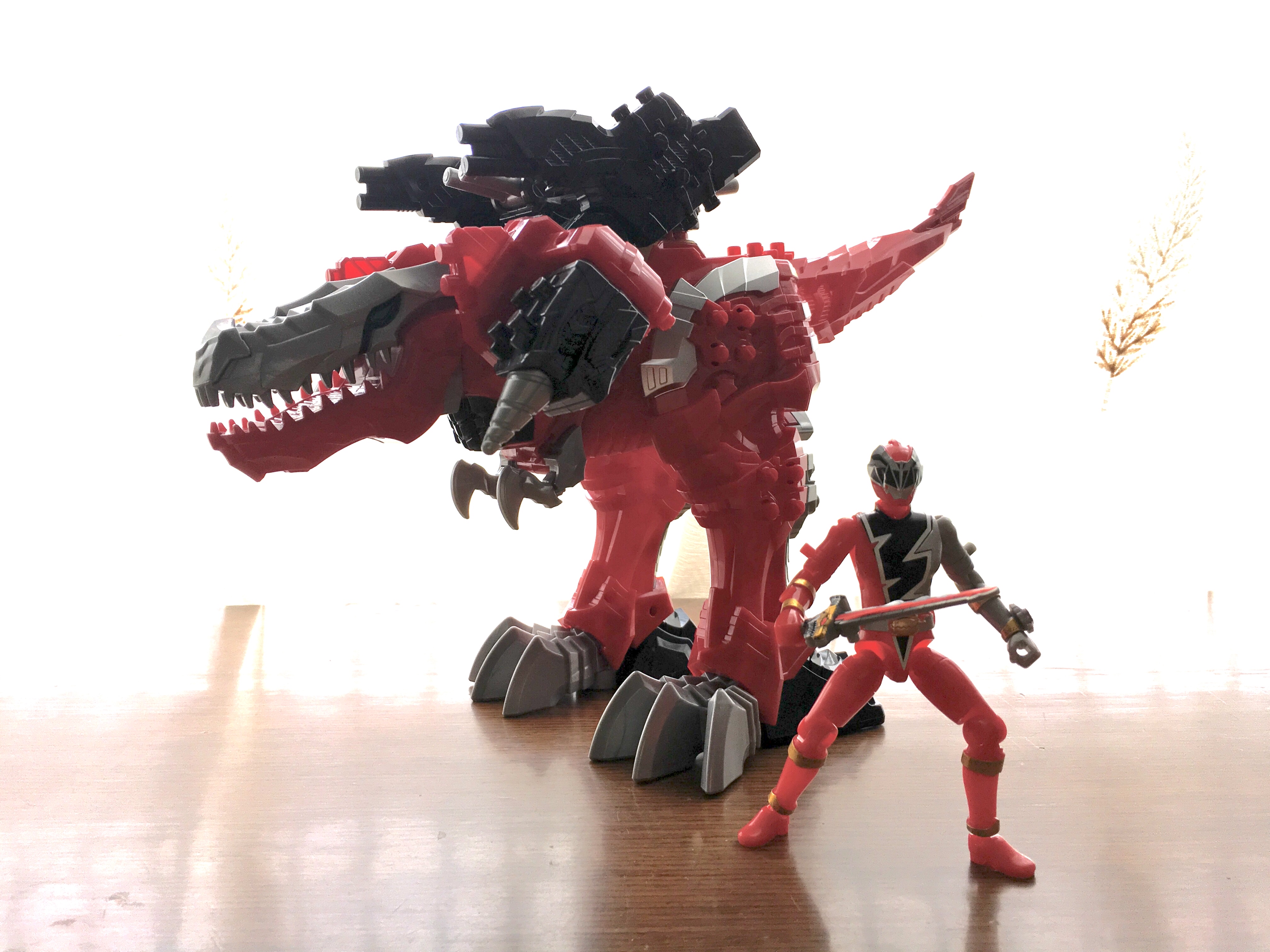 战队周边指南38 食玩&胶 骑士龙战队龙装者人偶