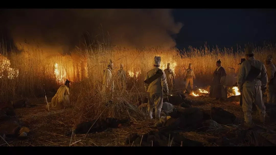 古装版《釜山行》豆瓣8.5分,冷兵器大战《李尸