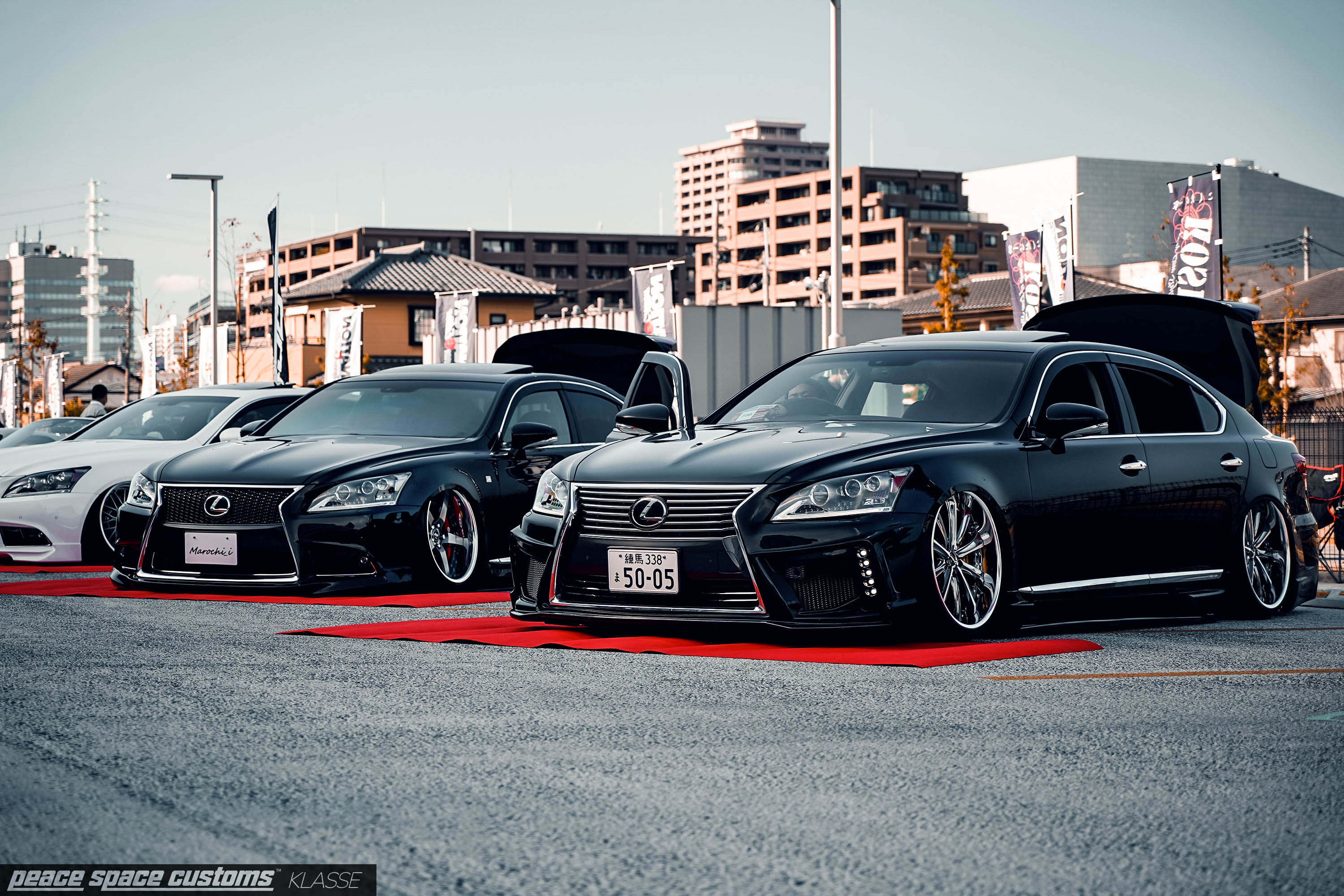 在死板的定义中,小桌板和金刚结才是vip改装风格的名片.