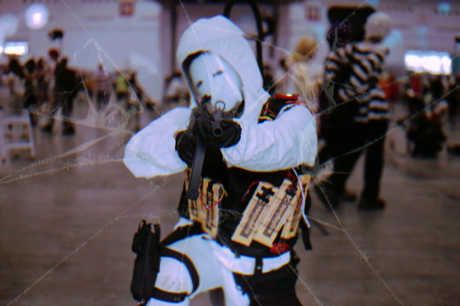 彩虹六号cos 白面具/自爆哥