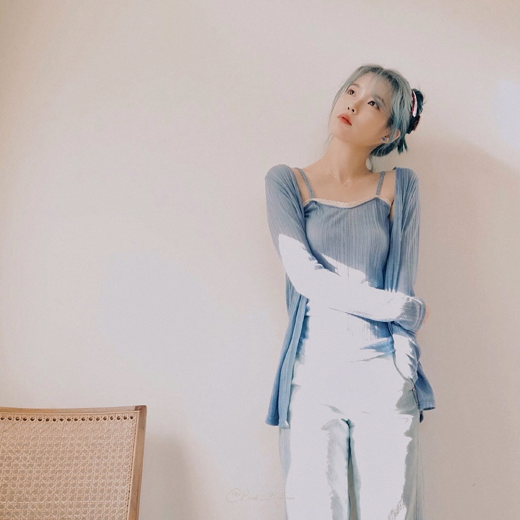 iu李知恩无水印壁纸