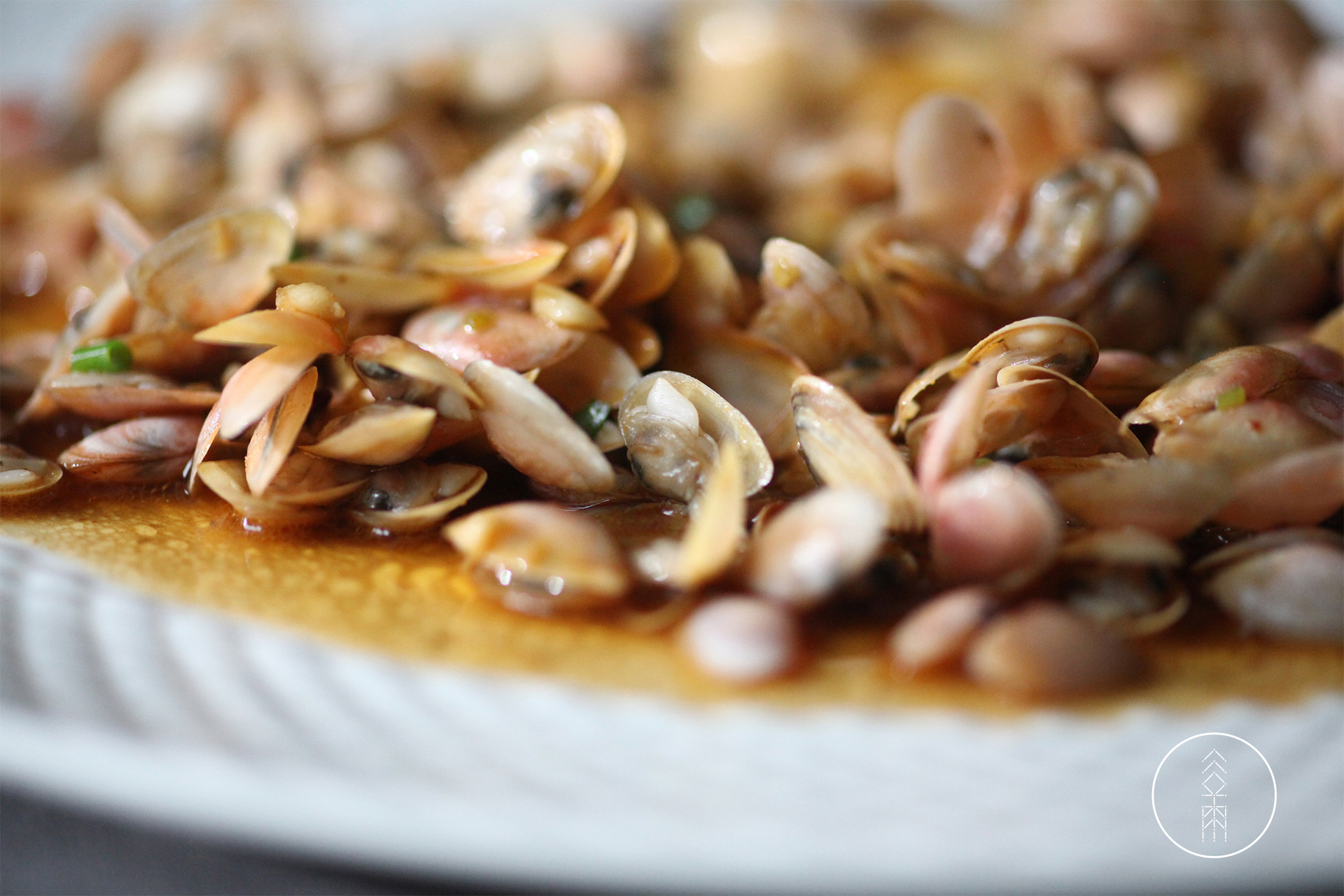 尽情尝尝瓯菜地道的鲜也来尝尝菜品里的新