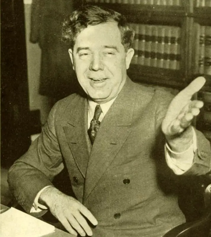 王鱼传—休伊朗