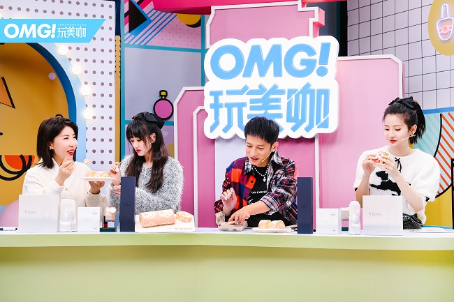 omg玩美咖李维嘉感慨猫咪派对美食种类多而精