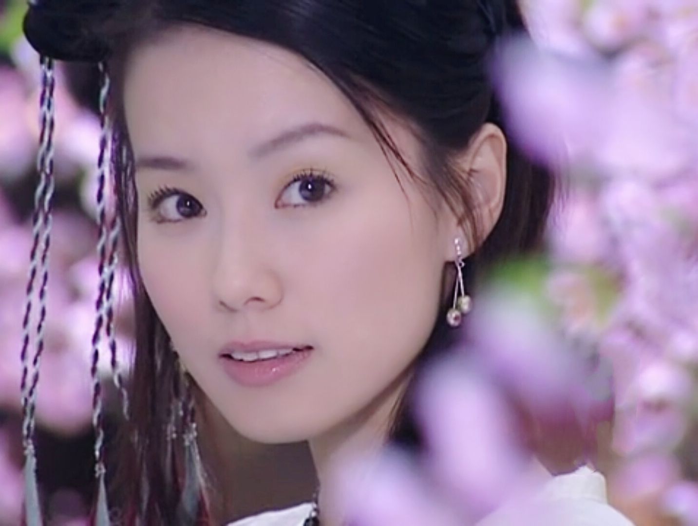 每天分享一个美女林湘萍