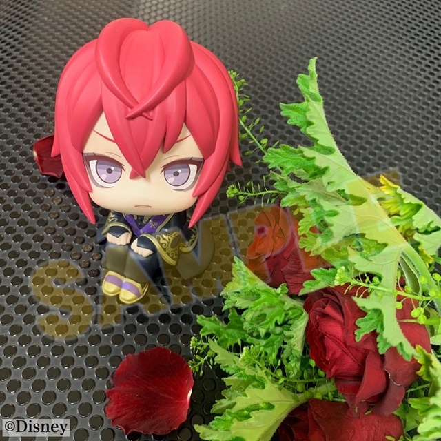 《扭曲仙境》Heartslabyul的寮长Riddle加入Look Up系列手办化 - 哔哩哔哩