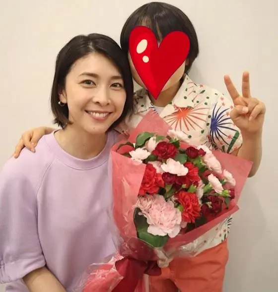 竹内结子葬礼 圈内好友全缺席 仅老公儿子送行原因曝光 哔哩哔哩